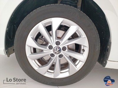 8 - Volkswagen Polo eschini auto