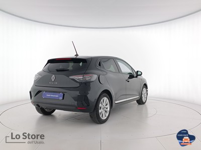 4 - Renault Clio eschini auto