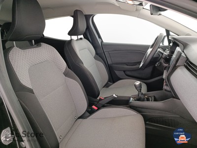 10 - Renault Clio eschini auto
