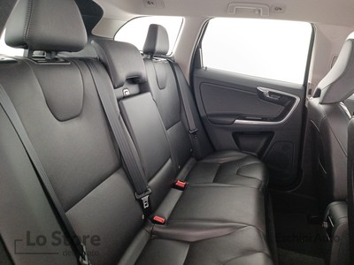 9 - Volvo XC60 eschini auto