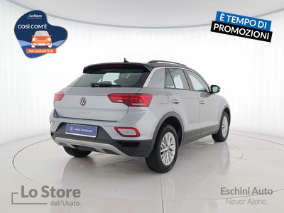 4 - Volkswagen T-Roc eschini auto