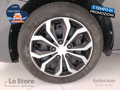 8 - Volkswagen Polo eschini auto
