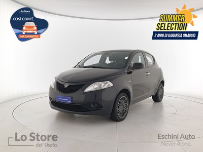 1 - Lancia Ypsilon eschini auto