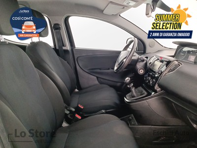 10 - Lancia Ypsilon eschini auto