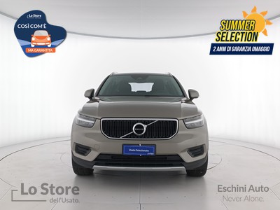 2 - Volvo XC40 eschini auto