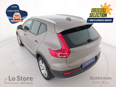 6 - Volvo XC40 eschini auto
