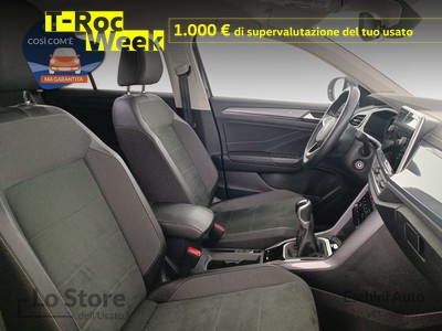 10 - Volkswagen T-Roc eschini auto