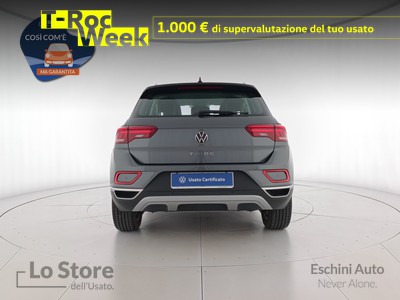 5 - Volkswagen T-Roc eschini auto