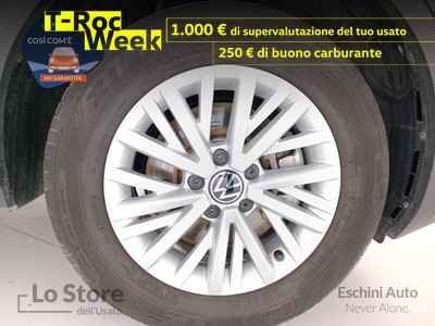 8 - Volkswagen T-Roc eschini auto