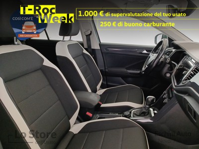 10 - Volkswagen T-Roc eschini auto