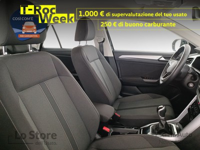 10 - Volkswagen T-Roc eschini auto
