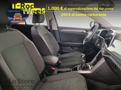 10 - Volkswagen T-Roc eschini auto