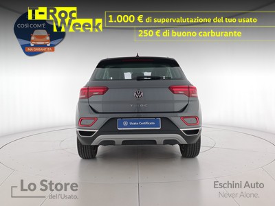 5 - Volkswagen T-Roc eschini auto