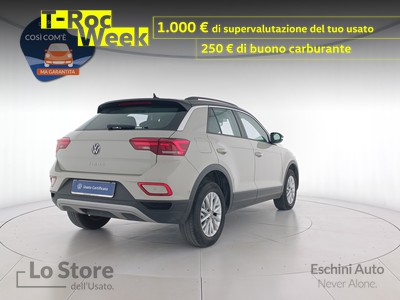 4 - Volkswagen T-Roc eschini auto