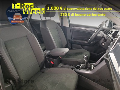 10 - Volkswagen T-Roc eschini auto