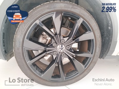 8 - Volkswagen T-Roc eschini auto