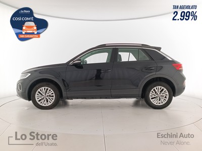 3 - Volkswagen T-Roc eschini auto