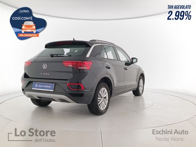 4 - Volkswagen T-Roc eschini auto