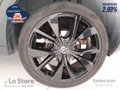 8 - Volkswagen T-Roc eschini auto