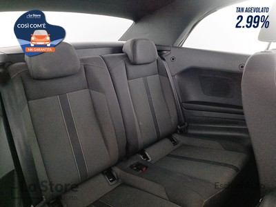 9 - Volkswagen T-Roc eschini auto