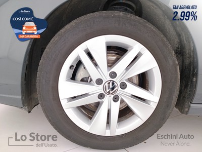 8 - Volkswagen Golf eschini auto