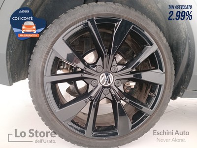 8 - Volkswagen T-Roc eschini auto