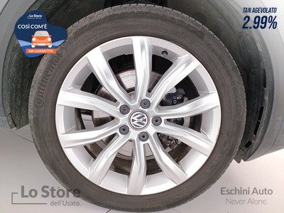 8 - Volkswagen T-Roc eschini auto