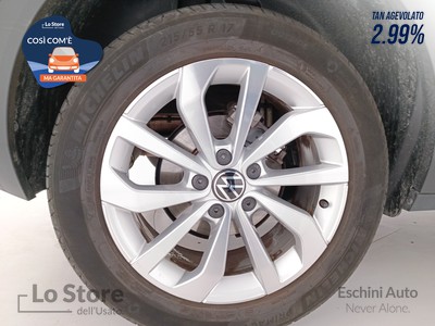 8 - Volkswagen T-Roc eschini auto