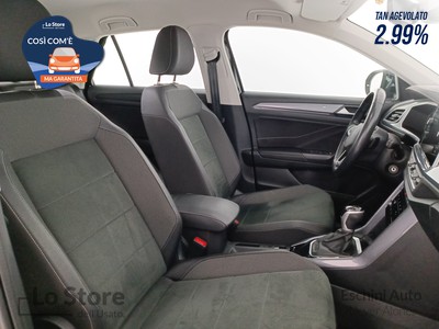 10 - Volkswagen T-Roc eschini auto