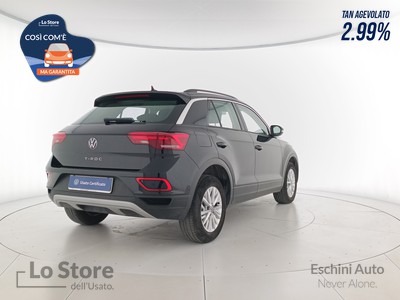 4 - Volkswagen T-Roc eschini auto