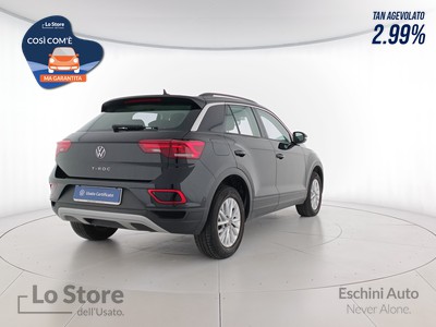 4 - Volkswagen T-Roc eschini auto