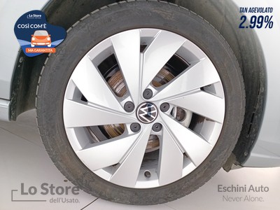 8 - Volkswagen Golf eschini auto