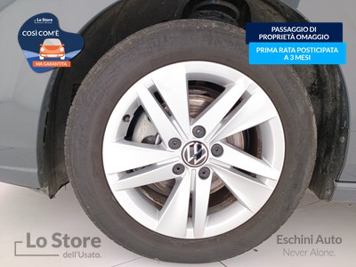8 - Volkswagen Golf eschini auto