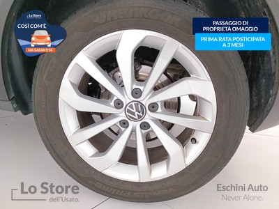 8 - Volkswagen T-Roc eschini auto