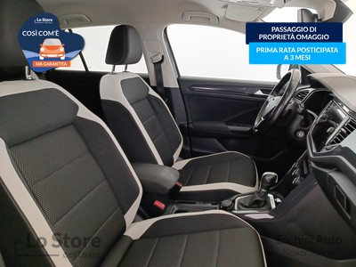10 - Volkswagen T-Roc eschini auto