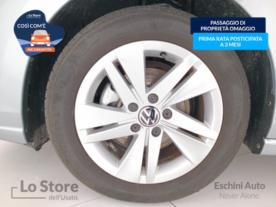 8 - Volkswagen Golf eschini auto