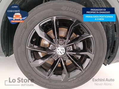 8 - Volkswagen T-Roc eschini auto