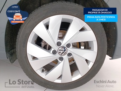 8 - Volkswagen Golf eschini auto