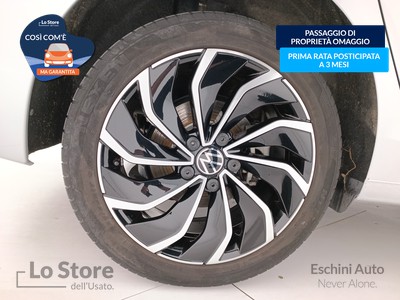 8 - Volkswagen Golf eschini auto