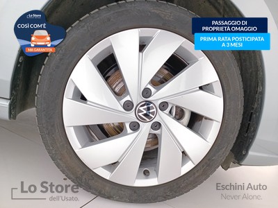 8 - Volkswagen Golf eschini auto