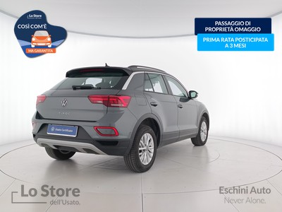 4 - Volkswagen T-Roc eschini auto