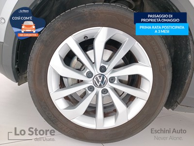 8 - Volkswagen T-Roc eschini auto
