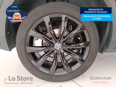 8 - Volkswagen T-Roc eschini auto