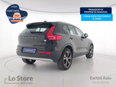 4 - Volvo XC40 eschini auto