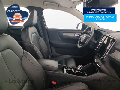 10 - Volvo XC40 eschini auto