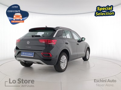 5 - Volkswagen T-Roc eschini auto