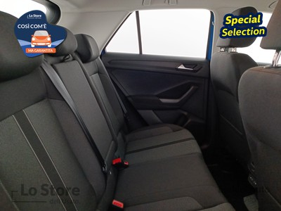 10 - Volkswagen T-Roc eschini auto