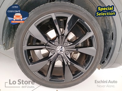 9 - Volkswagen T-Roc eschini auto