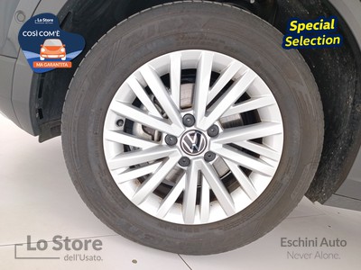 9 - Volkswagen T-Roc eschini auto