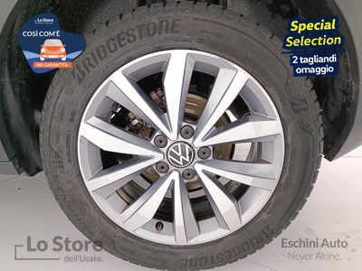 8 - Volkswagen T-Roc eschini auto